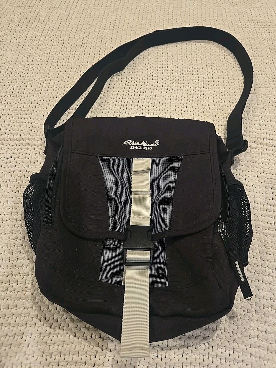 Eddie Bauer Black And White Messenger Crossbody Bag For Travel/Everyday Use