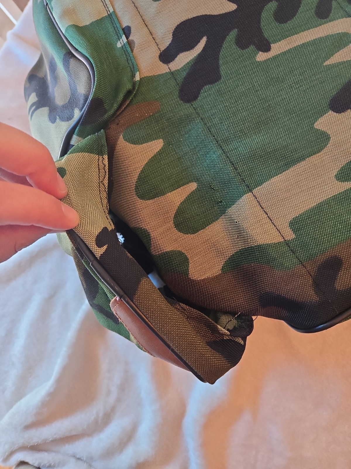 Vintage Camo Winchester Duffle Bag Single YKK Zipper Med Size 21x14x14” One Tear