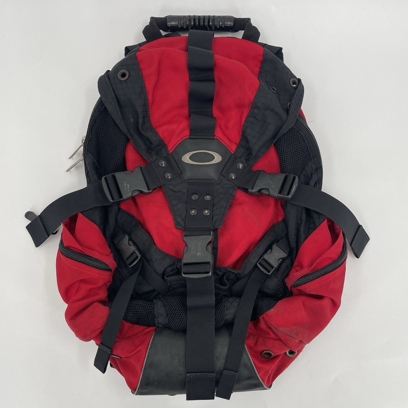Vintage Oakley Icon Backpack in Red Black – 90s 2000s Y2k Goth Grunge