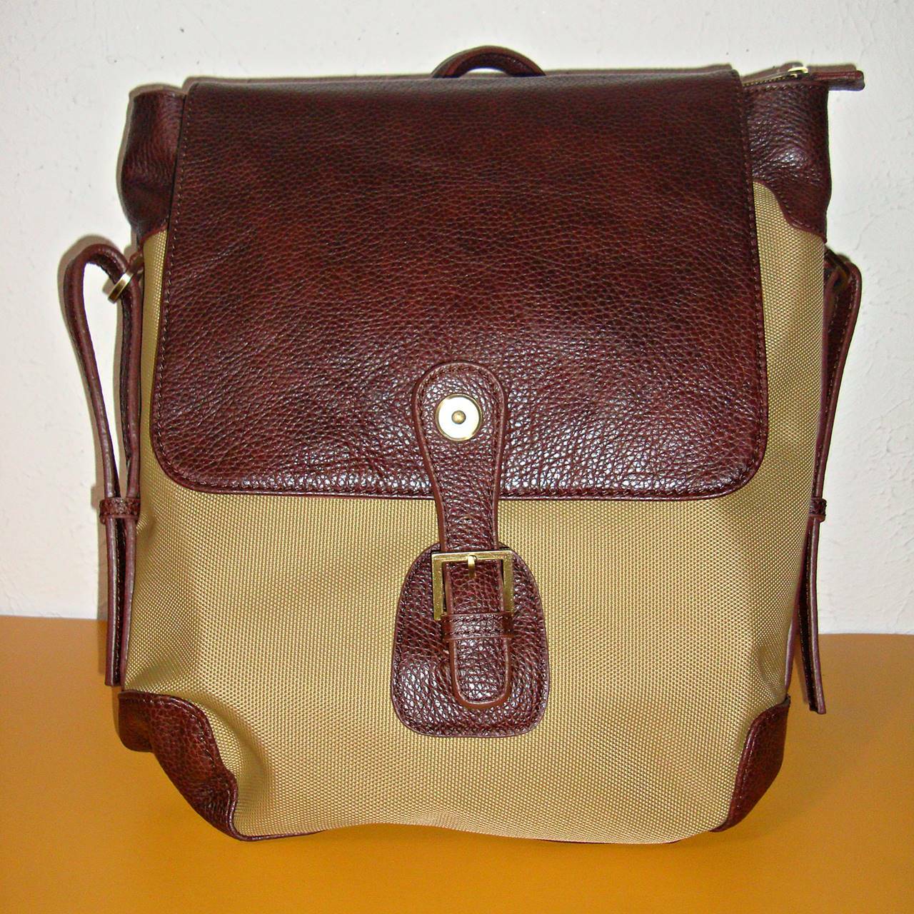 【NEW】AMERILEATHER BROWN TWO-TONE UNISEX BACKPACK (#1520-2) – CASUAL DAYPACKS