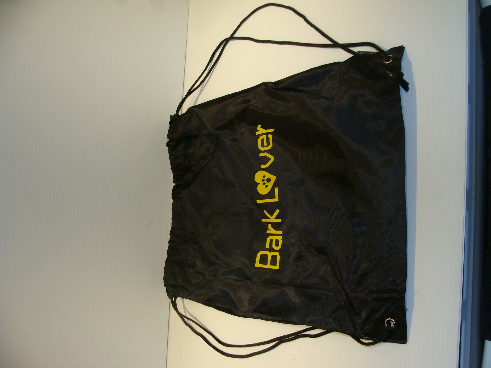 BARK LOVER DRAWSTRING BAG NEW BLACK & YELLOW 13 1/2″ X 18 1/4″