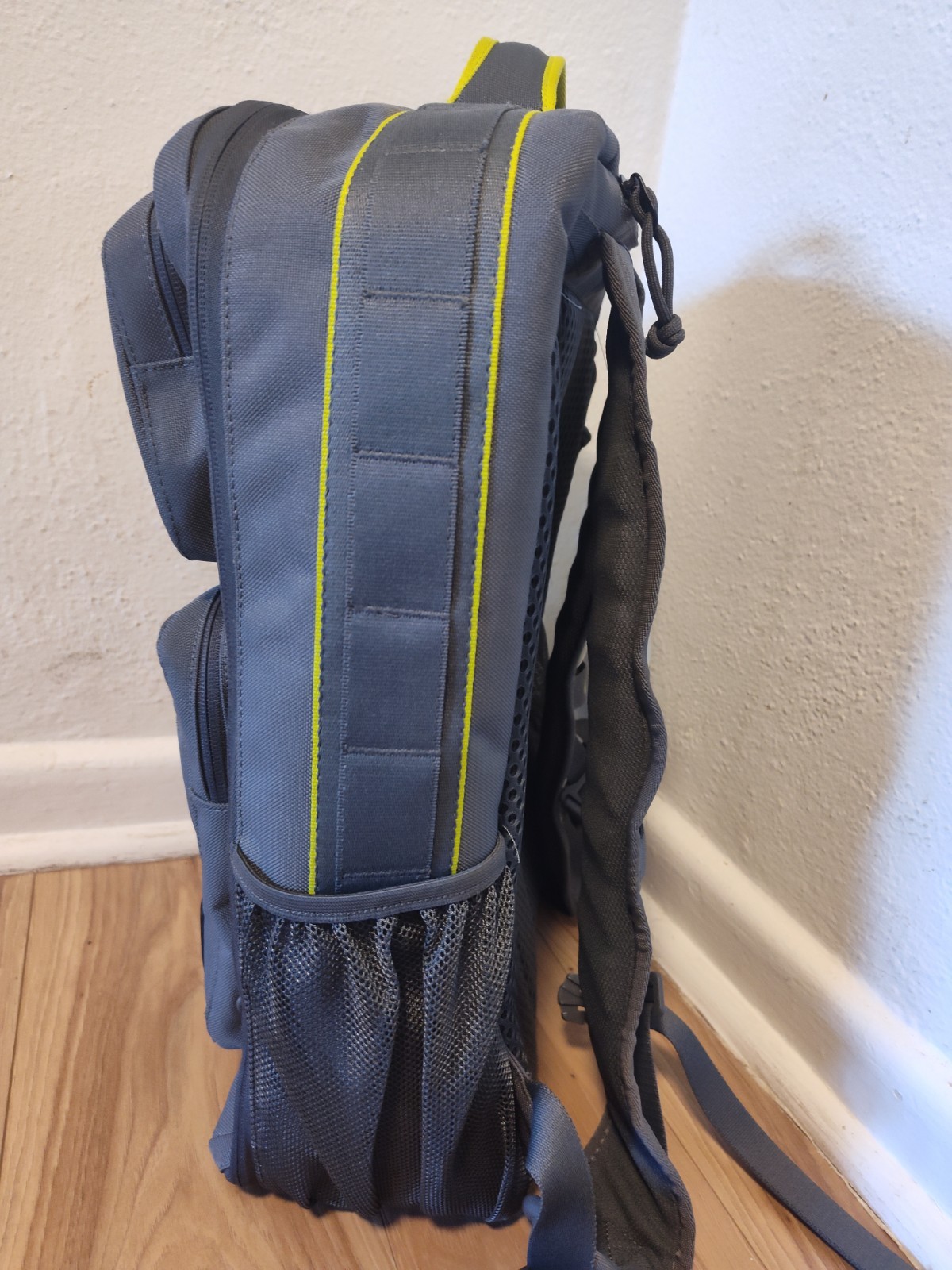 Nike Utility Speed Backpack Grey Yellow Accent Training Gym School Bag
