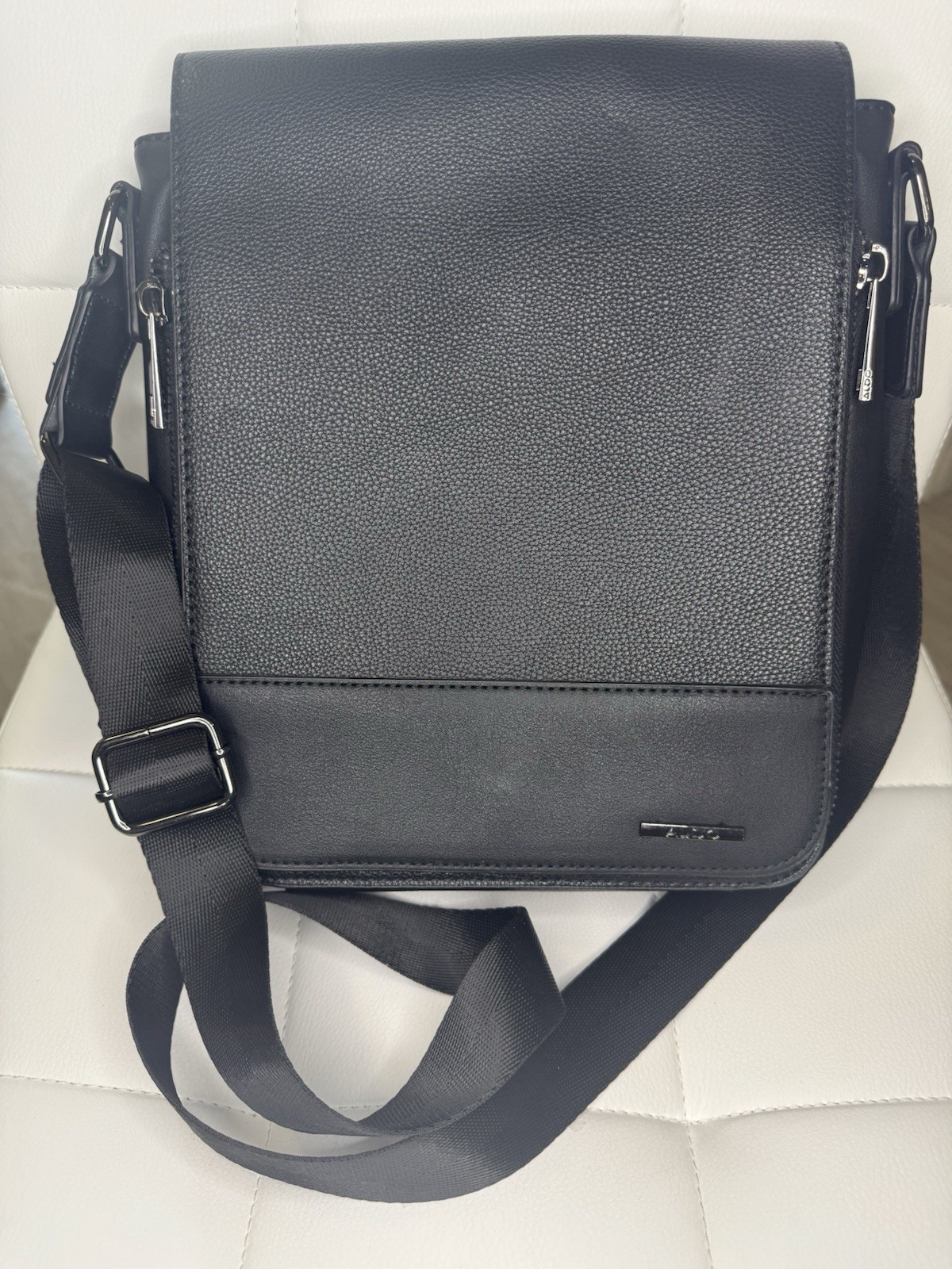 ALDO Black Messenger Bag Men Adjustable Crossbody Strap Inner Outer Pockets