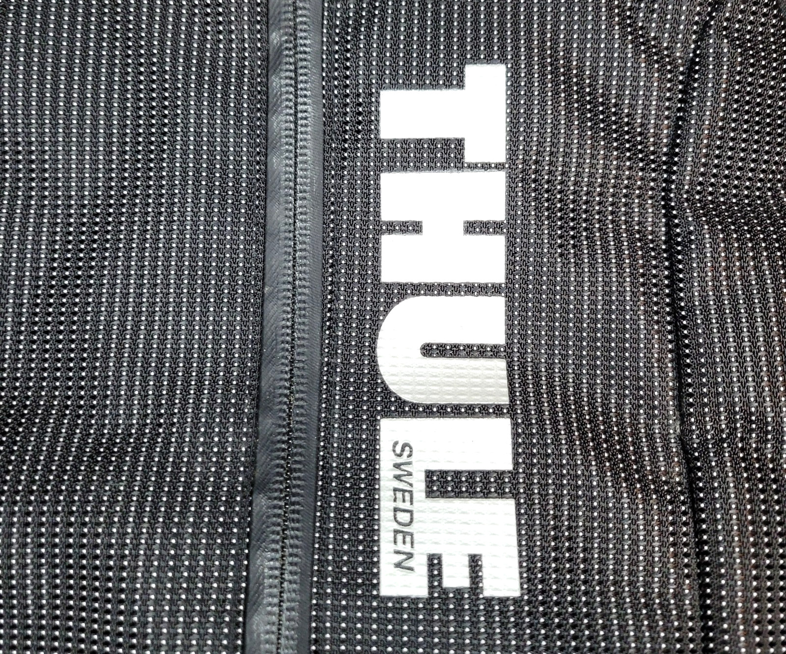 Thule Crossover 32L Backpack Black Sunglasses Protection Hiking Camping