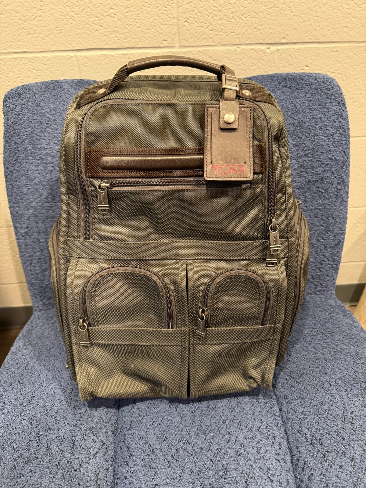 Tumi Alpha 3 Compact Laptop Brief Pack, Black, Lightly Used