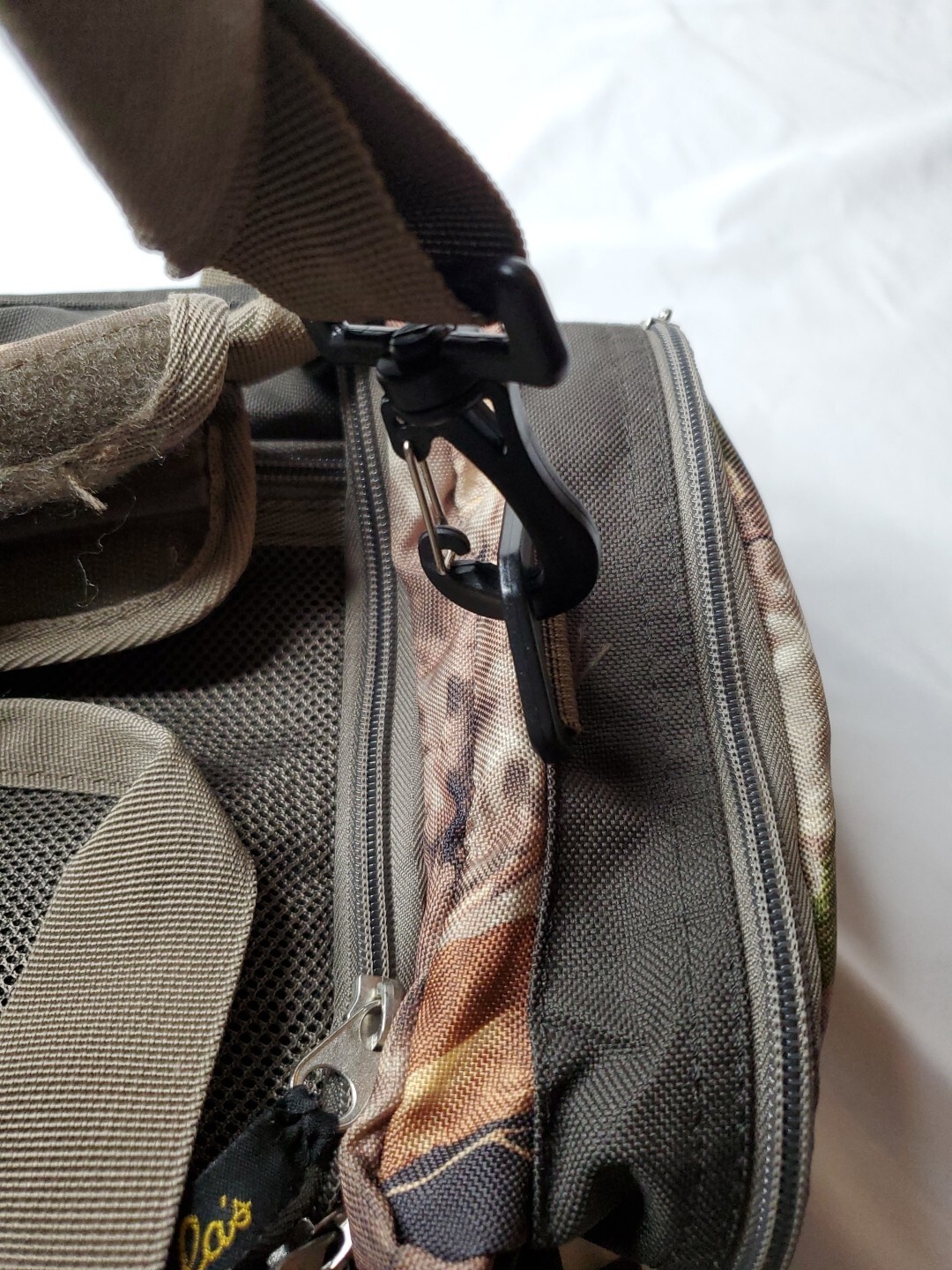 Cabela’s Catch-all Gear Utility Duffle Bag Camouflage