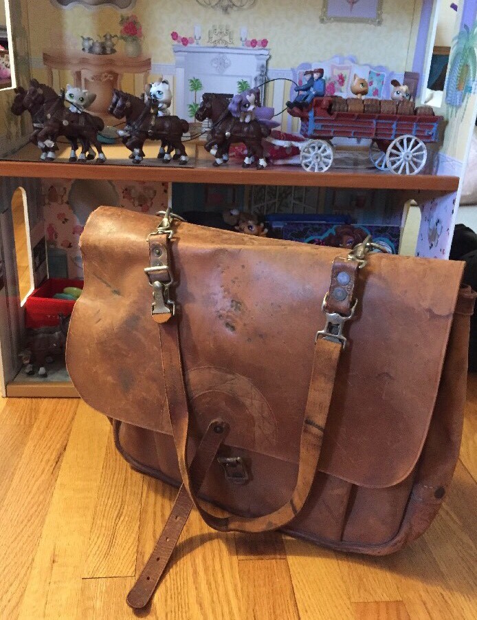 Vintage WWII US NAVY USPS Mail Postal Leather Messengers Bag.