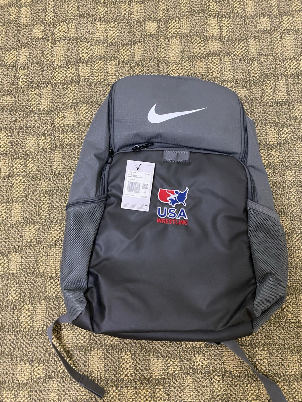 Official Nike USA Wrestling Backpack Gray/Black L Zip Closure – BRAND NEW w Tags