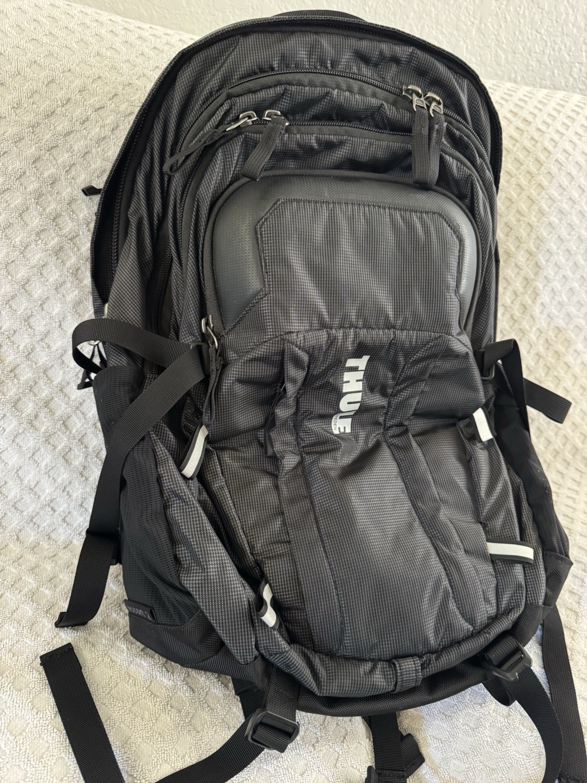 Thule EnRoute Escort 2 Black 27L Backpack Fits 15.6″ Laptop 10.1” Padded Tablet
