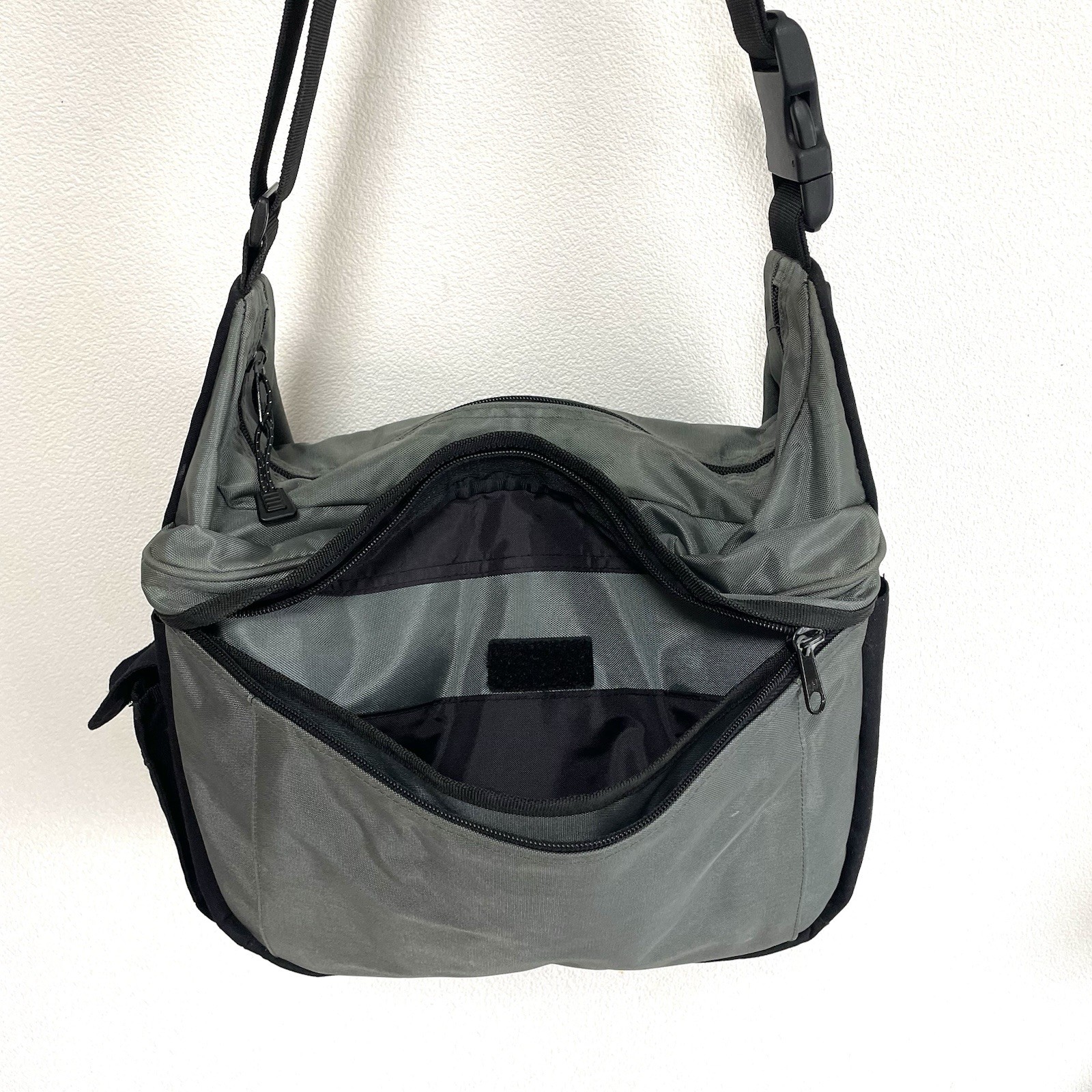 Vintage Gap Messenger Shoulder Bag Crossbody Sling Nylon Olive Green Y2K 90s 00s