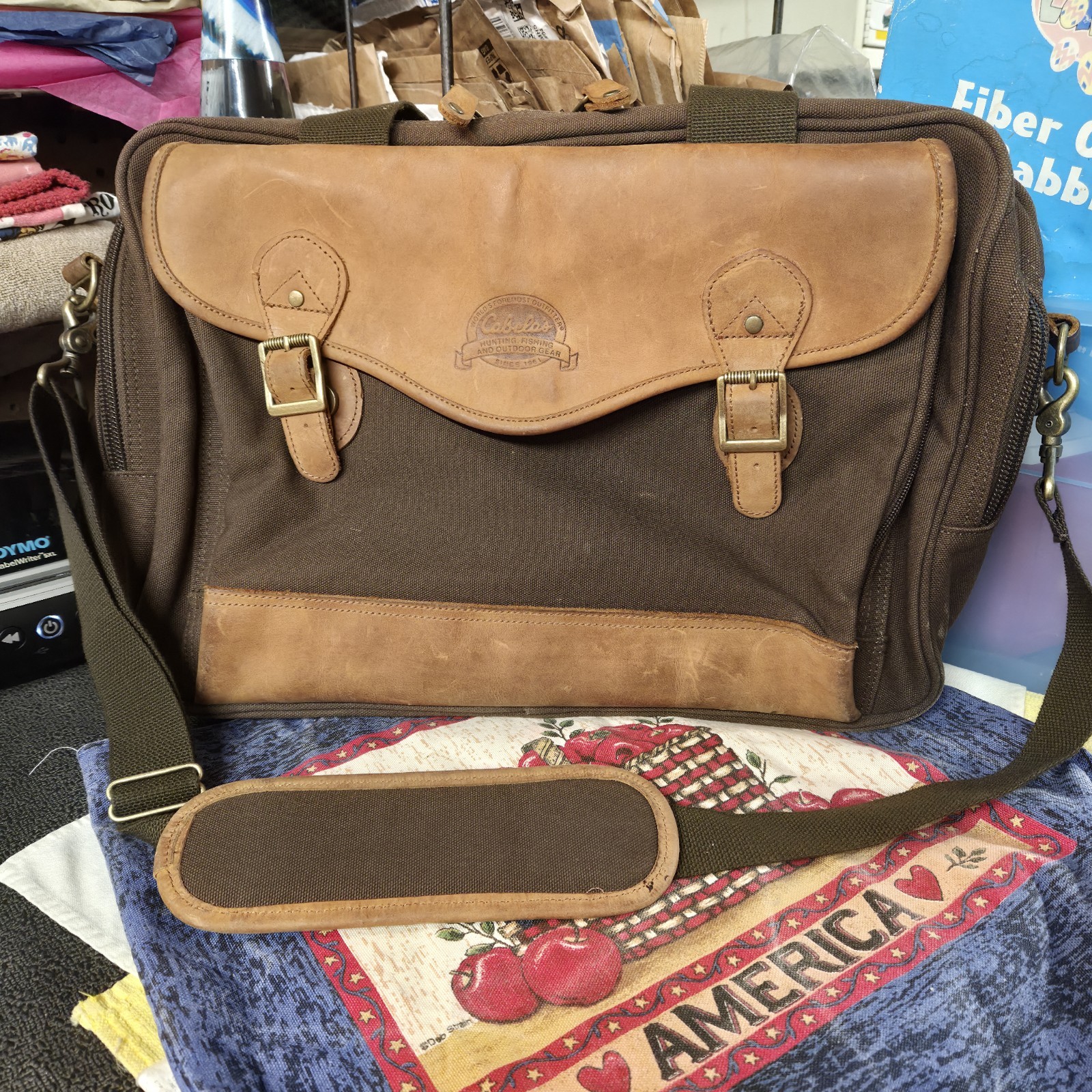 Cabela’s Brown Canvas & Leather Fishing Hunting Camping Large Travel Luggage Bag