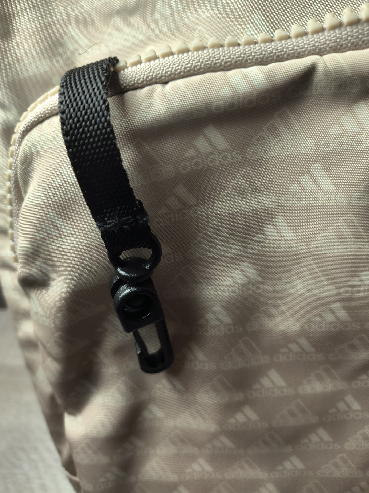 Adidas / ESSENTIALS 2 SLING CROSSBODY Bag / Mini Monogram Wonder / GC3135