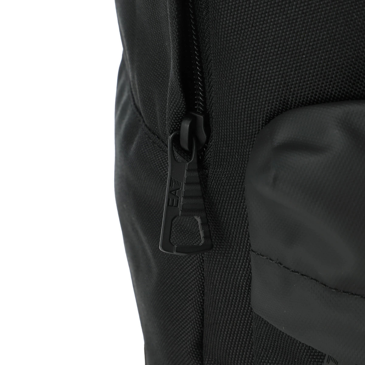 Emporio Armani EA7 Traincore Round Backpack Black Men’s 7×000390 af19722 uc001
