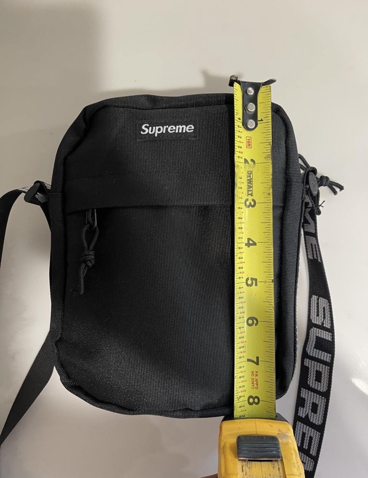 NEW Supreme SS18 Shoulder Bag Black – Fast Shipping, Great Price!