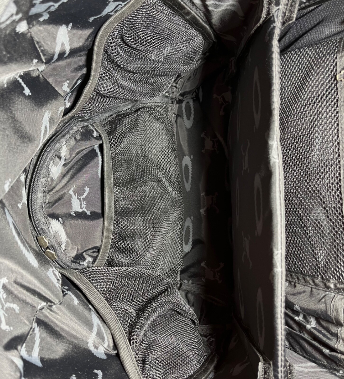 OAKLEY HARD SHELL BACKPACK HARDSHELL EXCELLENT CONDITION RARE