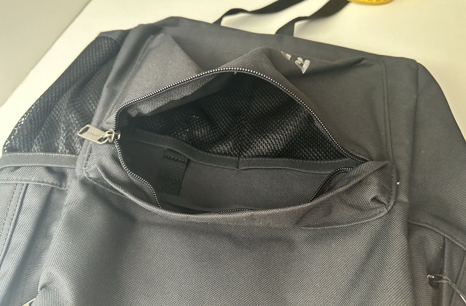 NWT Carhartt Black Canvas Backpack CB0411 Rain Defender