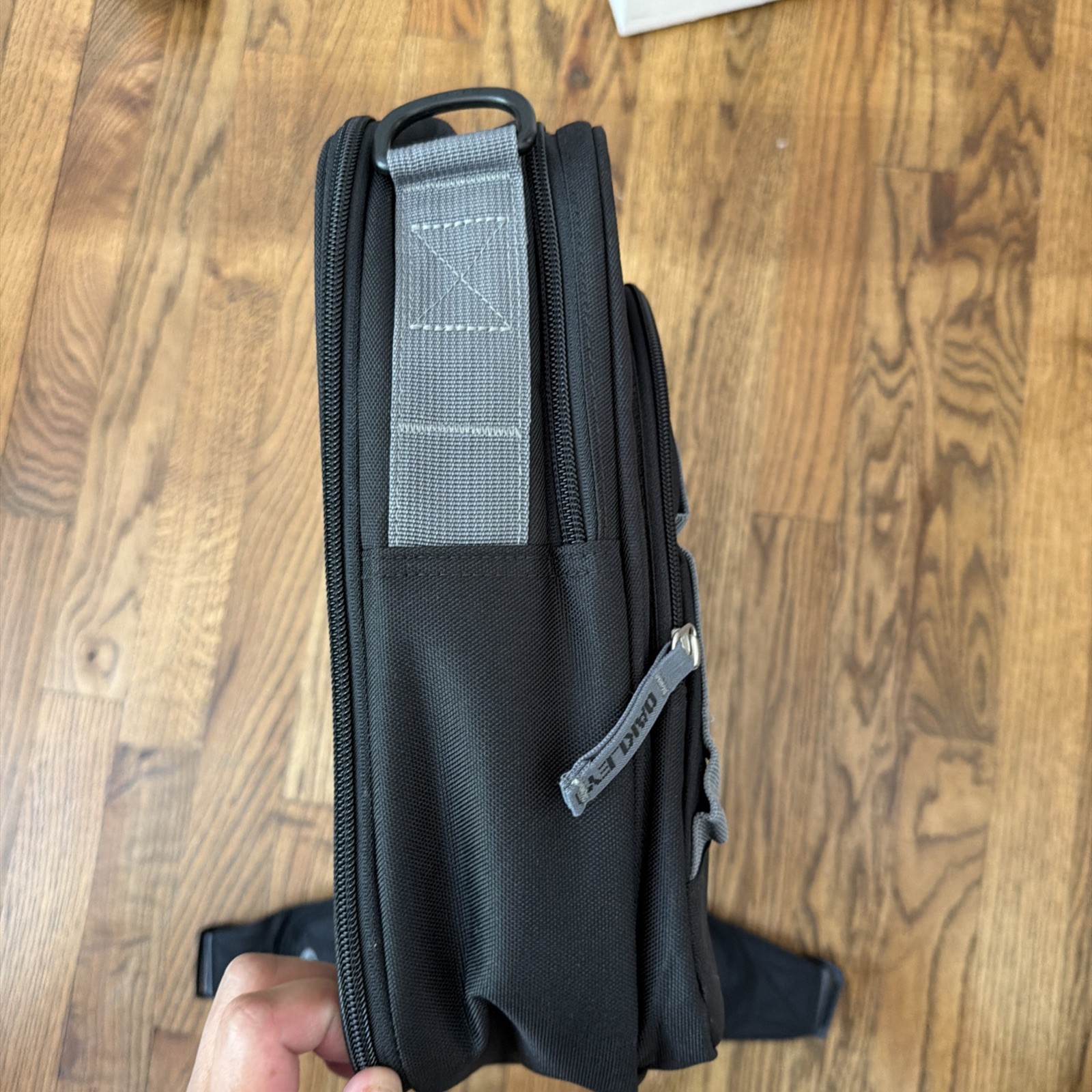 Oakley Messenger Bag Briefcase Shoulder Bag Padded Laptop Multipockets Black GUC