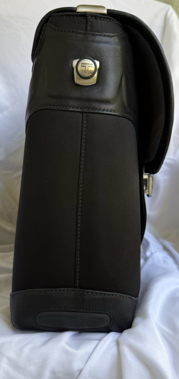 NWT Tumi Formula T Circuit Briefcase 2951DF Leather Nylon Deadstock Complete