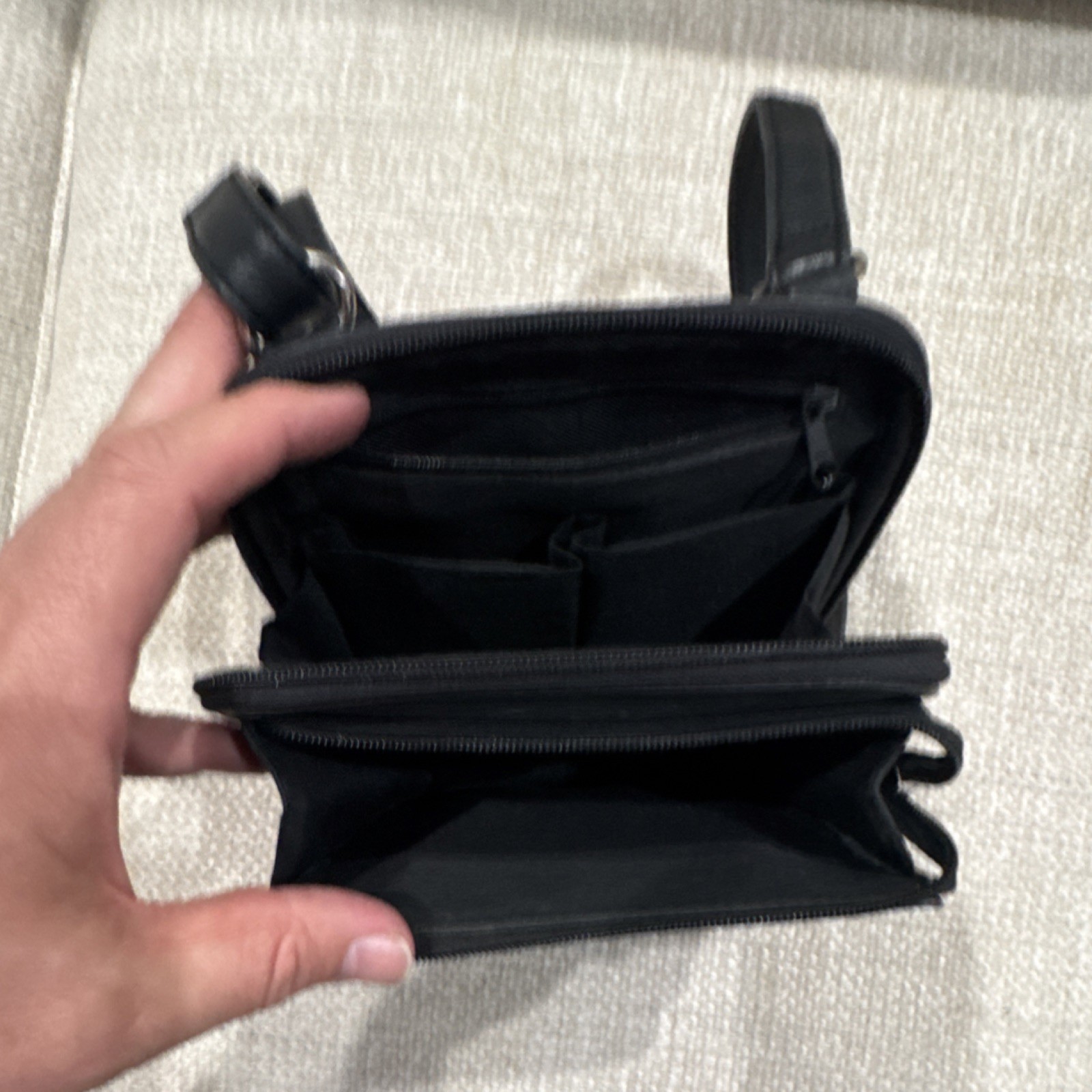 Fossil Black Small Crossbody Organizer Bag Zip Magnetic Closure Pockets Strap