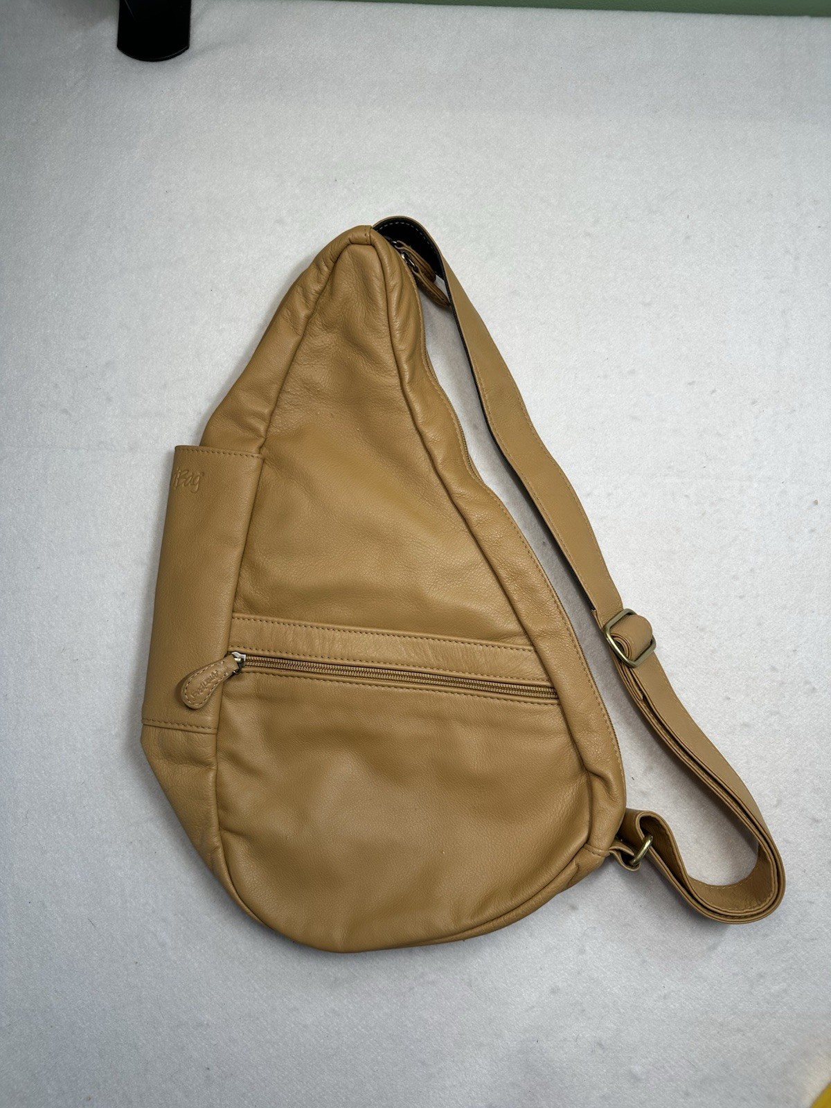 AmeriBag Leather Healthy Back Bag Camel Ergonomic Sling Travel Organization Dad