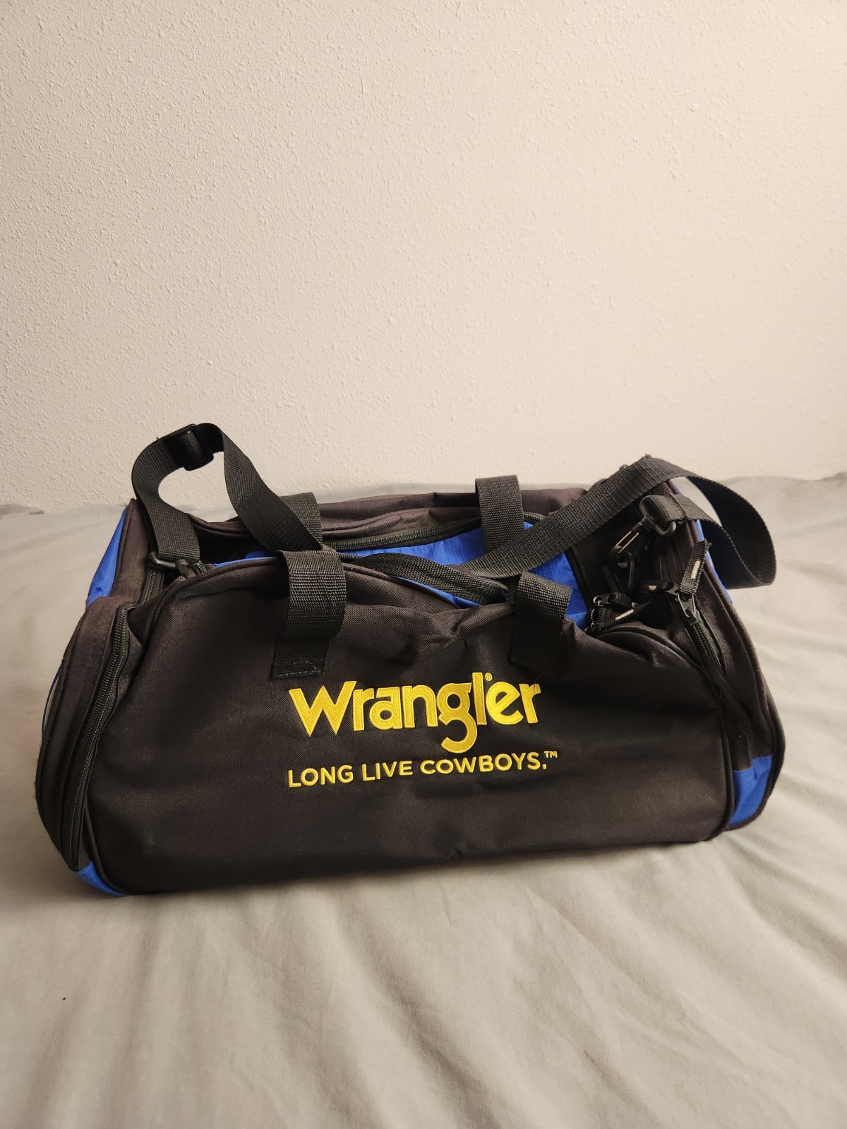2011 Wrangler National Finals Rodeo Duffel Bag Blue Las Vegas Long Live Cowboys