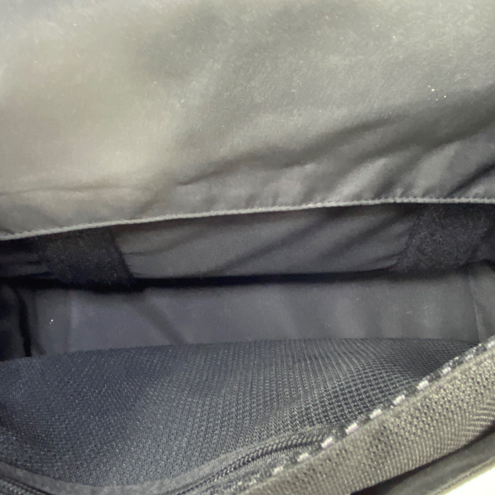 Tumi T2 Black Ballistic Nylon Expandable Messenger Computer Briefcase Bag