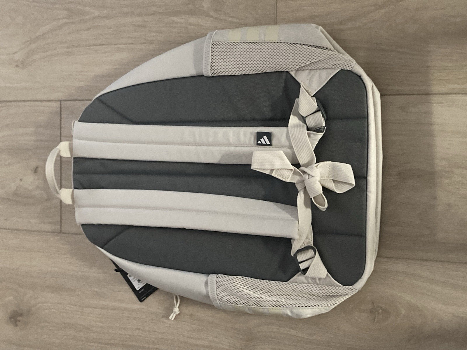 Adidas Classic 3 S5 Backpack Bookback Bag Alumina Beige Gray