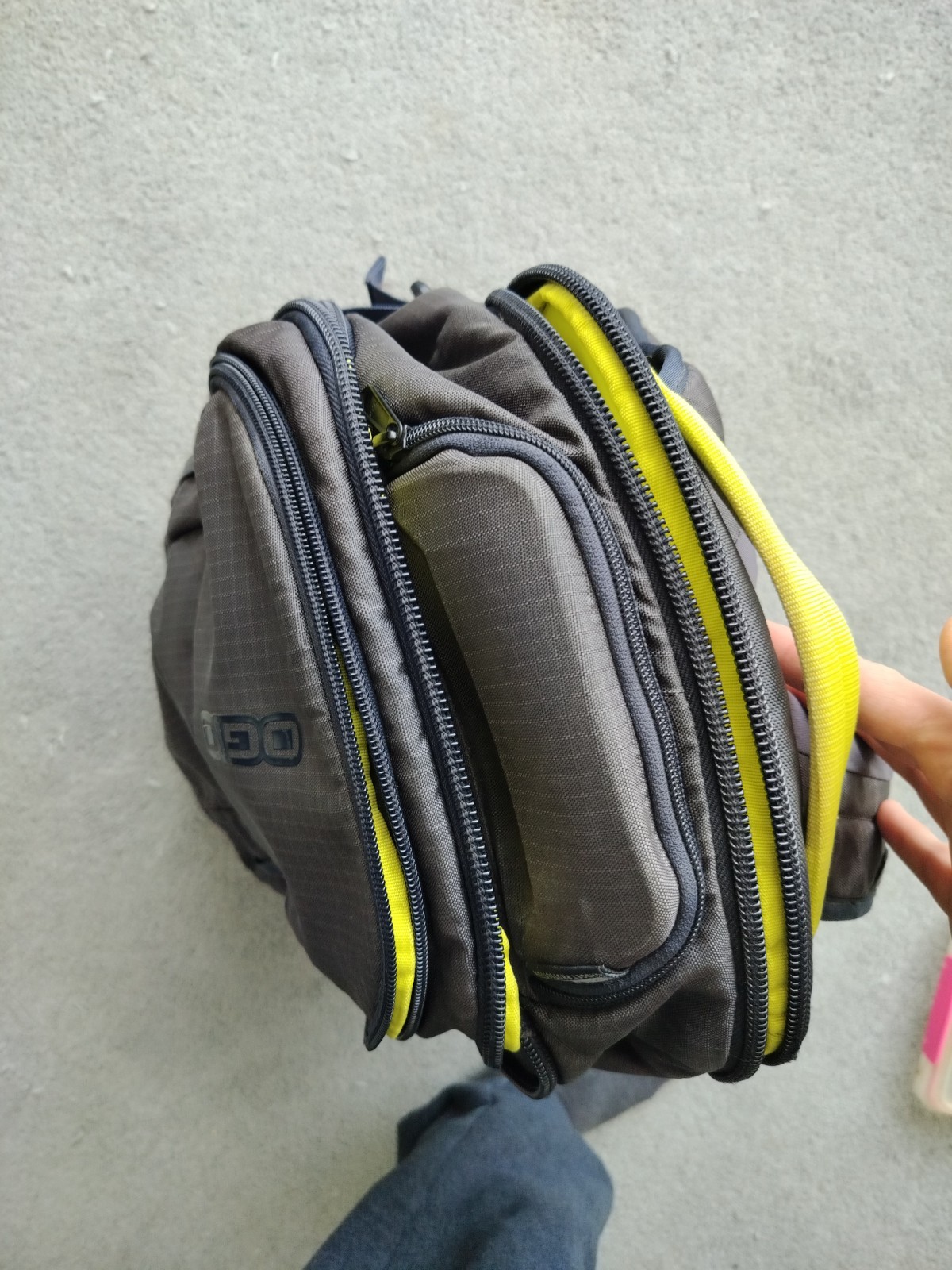 Ogio Backpack Dark Grey And Green Sunglasses Protector Pouch
