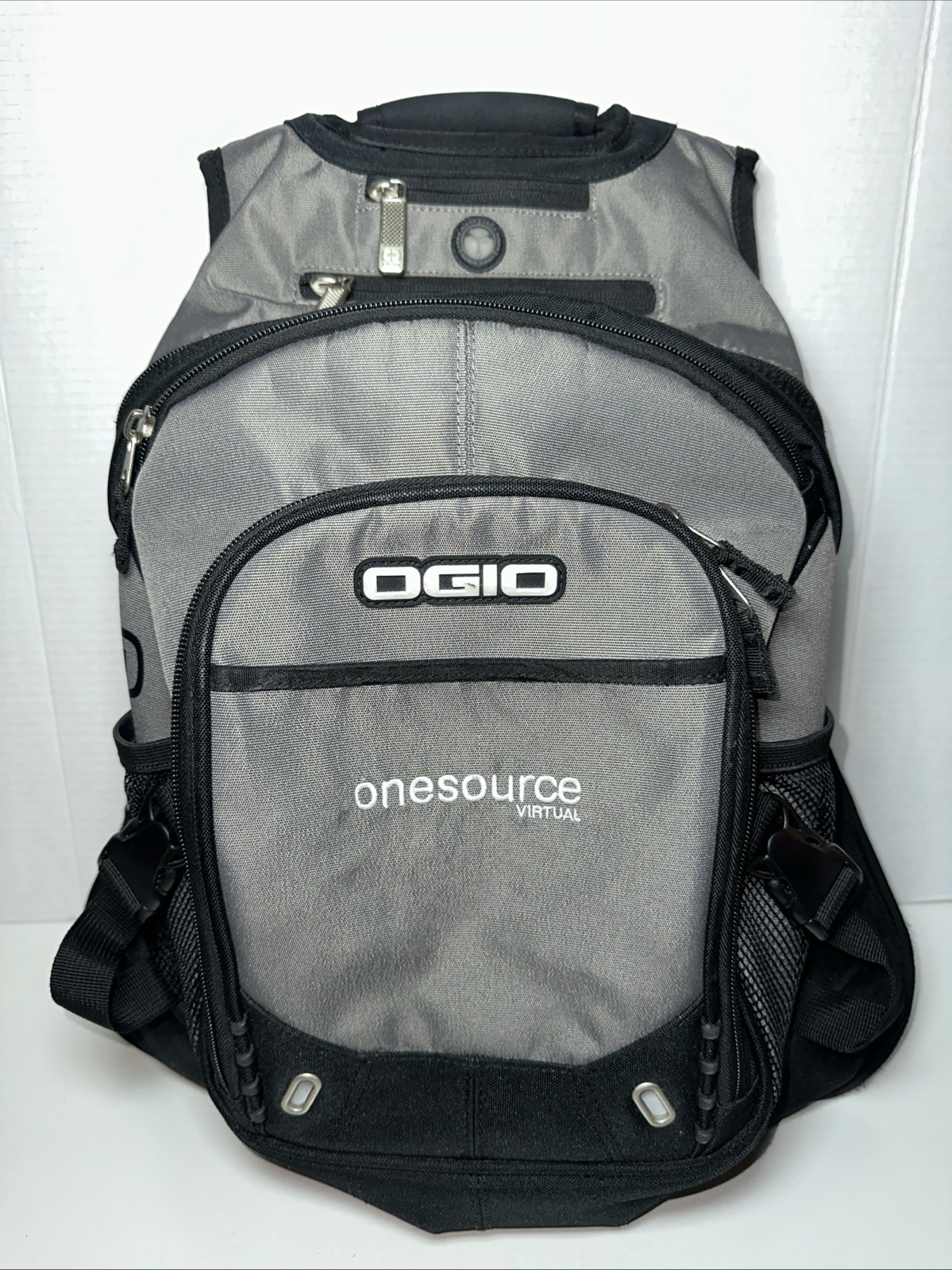 Ogio Backpack Street Fugitive Tech Specs Laptop Audio Pocket Bag Gray