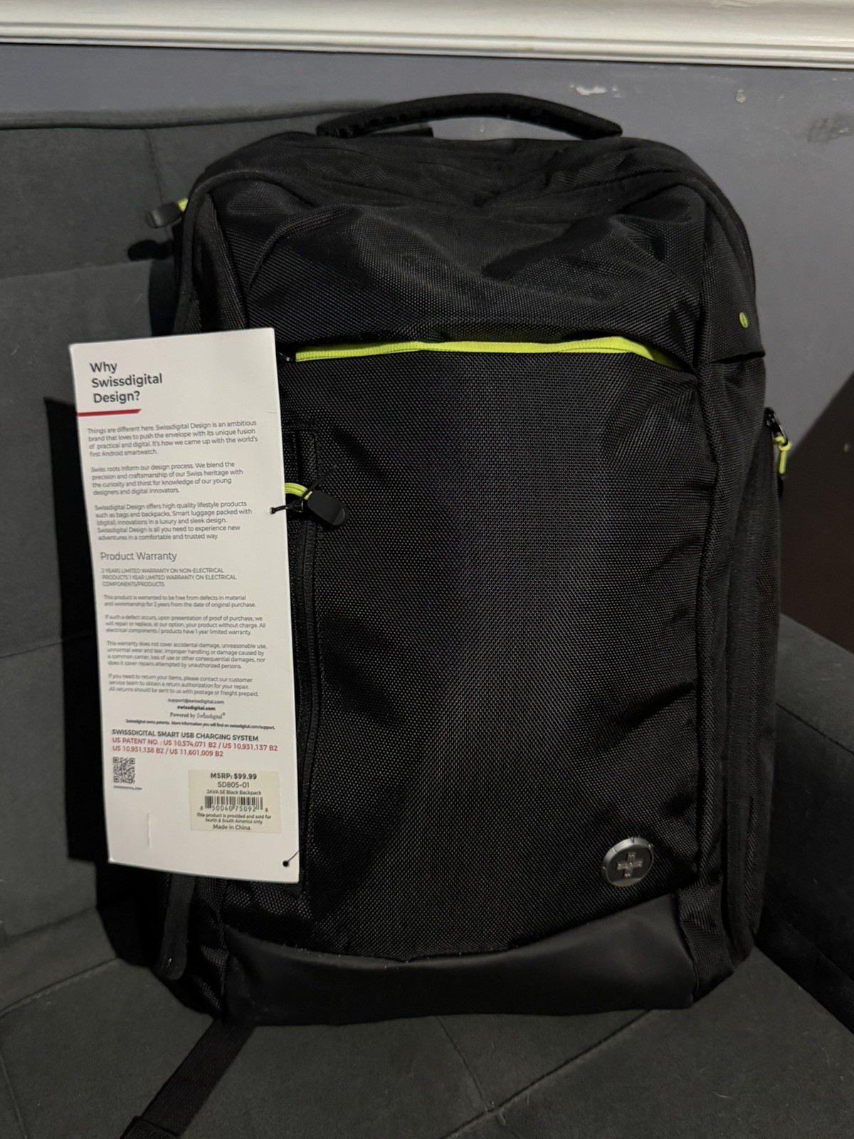 Swissdigital Design Java SE Multi-functional 2-In-1 Travel Backpack/Suitcase