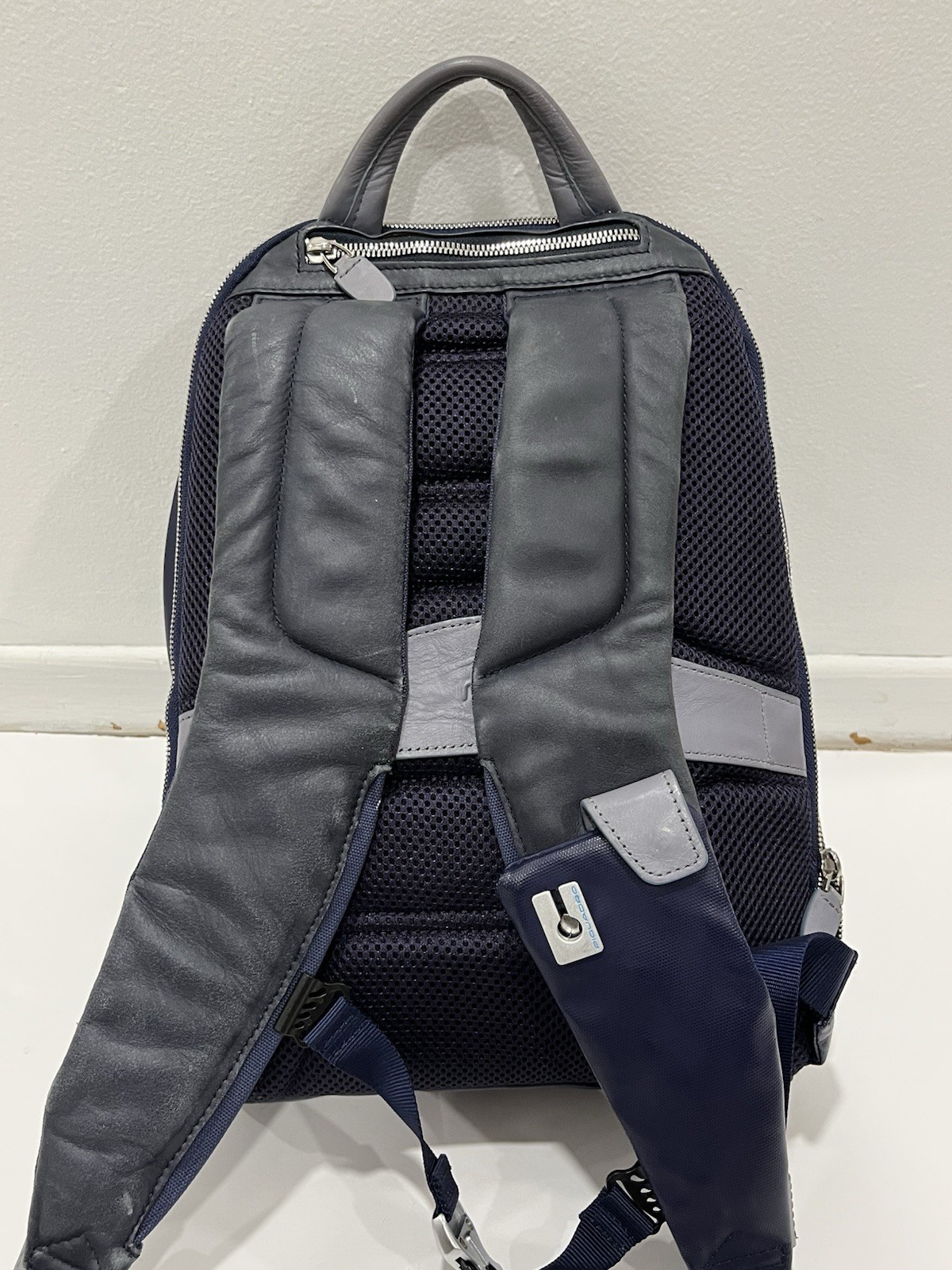 Piquadro Coleos Small Leather Laptop Backpack Purple-Blue Gray with Rain Cover