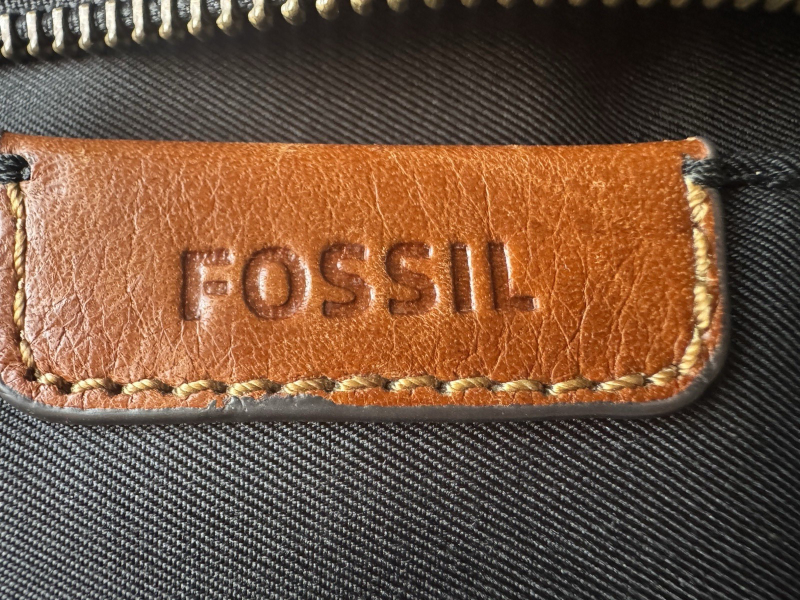 Fossil Defender Briefcase Black Leather Top Handles Crossbody Strap Double Zip
