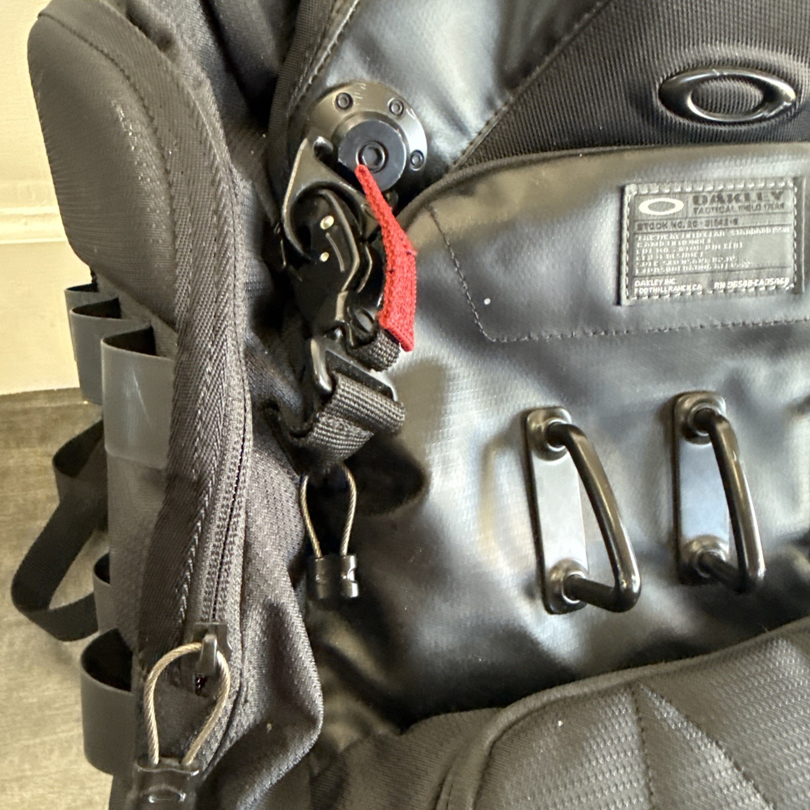 OAKLEY BIG KITCHEN SINK BACKPACK 35L – BLACK EXCELLENT TACTICAL