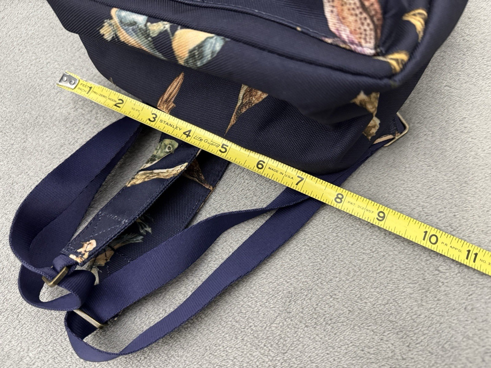 Herschel Backpack Bag Birds All Over Print Pockets Casual Every Day Pack Small?