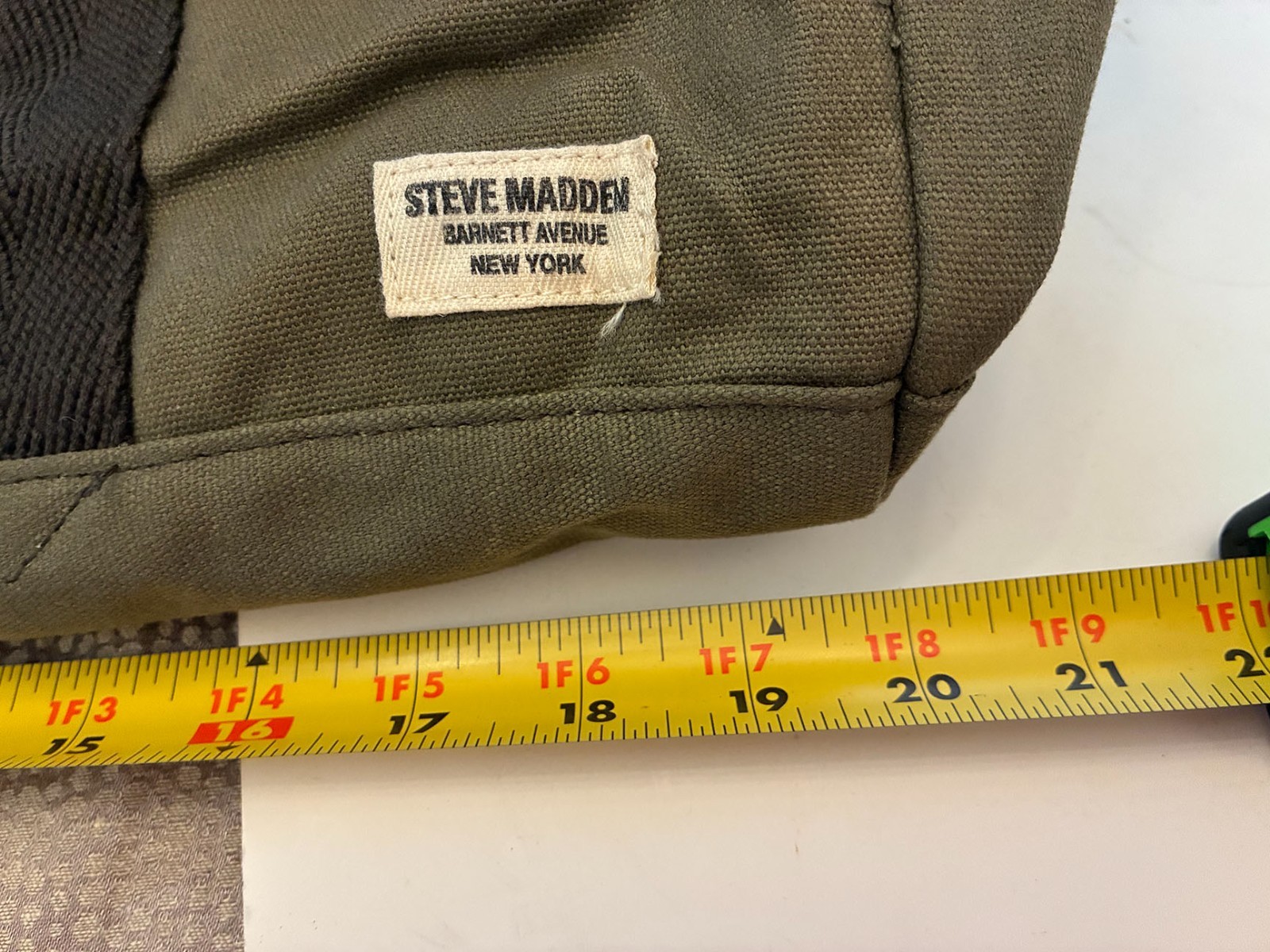 Steve Madden 20″ Duffle Bag Weekender Overnight Travel Gym Carry-on with Strap