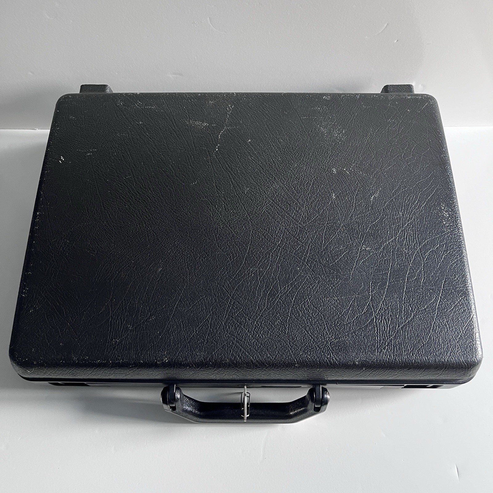 Vintage Samsonite Broker GL 1985 Black Hard Shell Brief Case w/ Dividers & Key