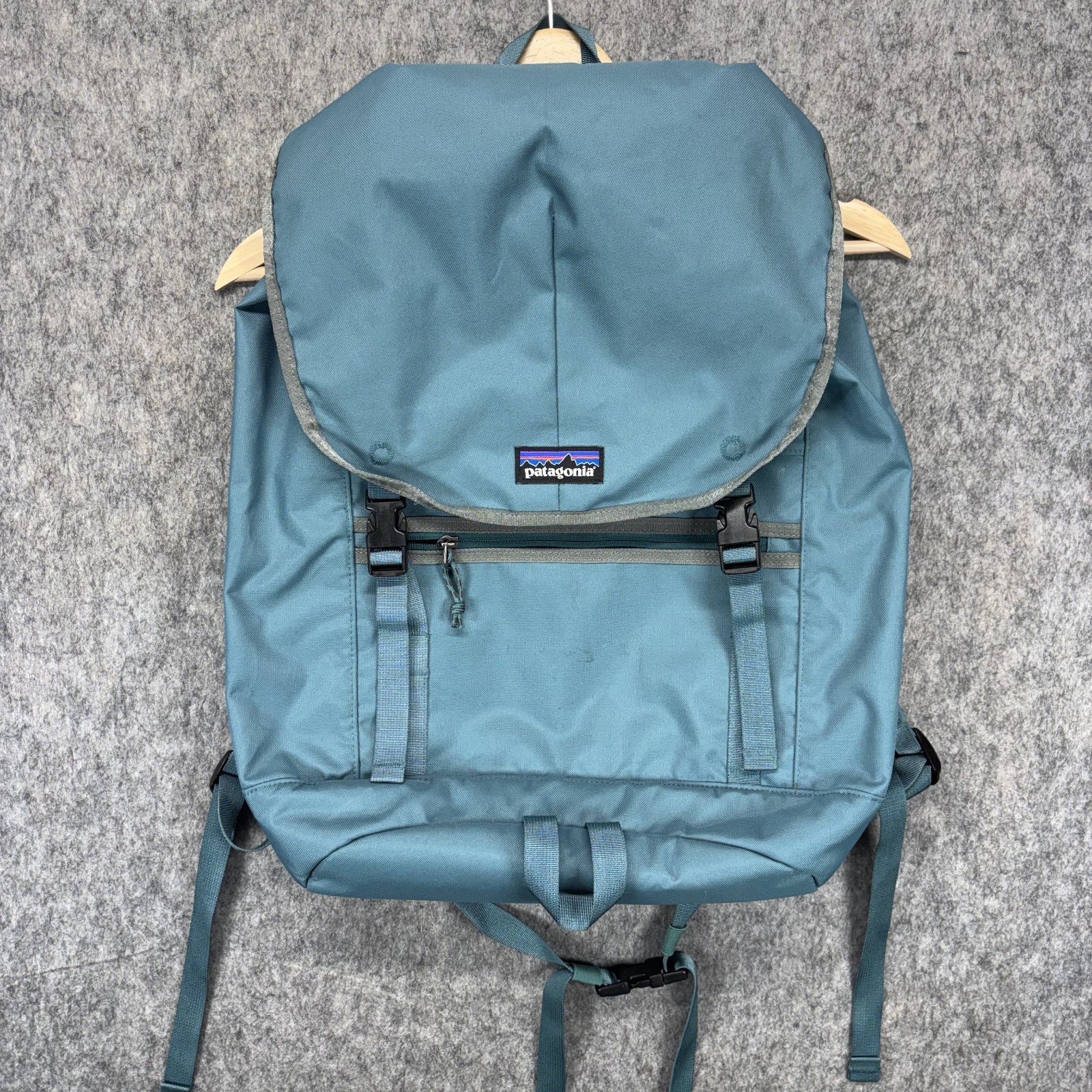 Patagonia Arbor Classic Pack 25L Blue Recycled Rucksack DWR 47958