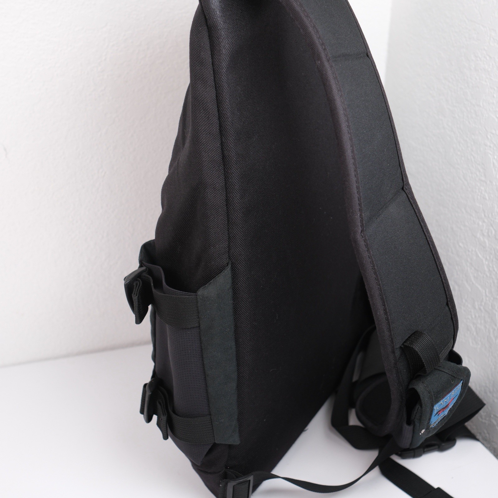 Vtg Tom Bihn Buzz Sling Bag Backpack Ballistic Nylon Messenger USA Airplane