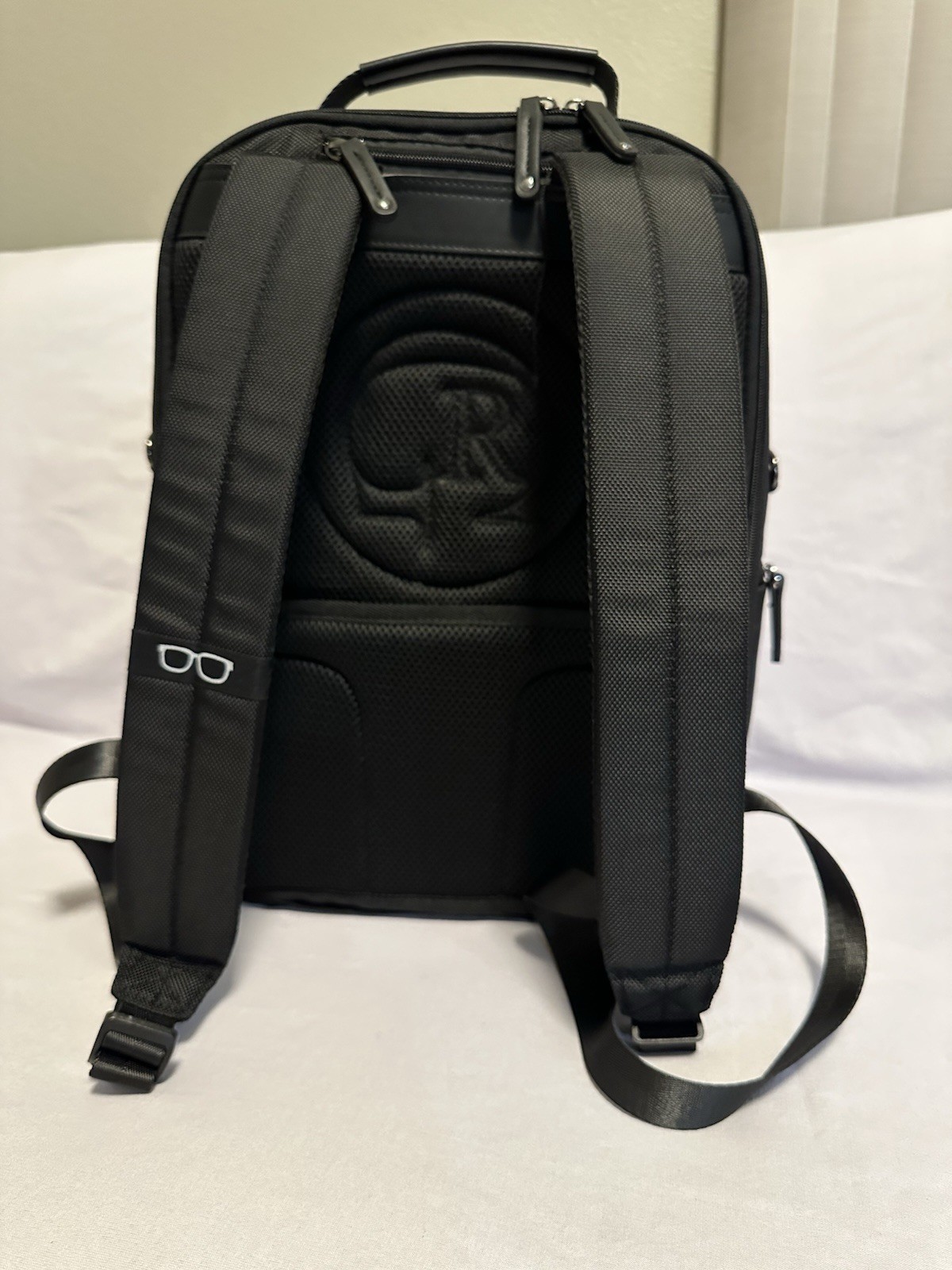 $228 Robert Graham Cache L Series Black Backpack Laptop Travel Bag Carry On