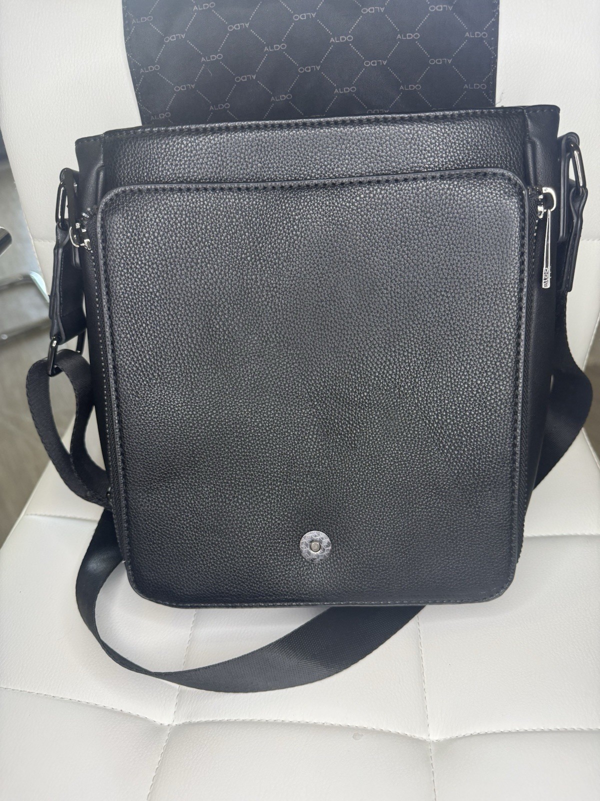 ALDO Black Messenger Bag Men Adjustable Crossbody Strap Inner Outer Pockets