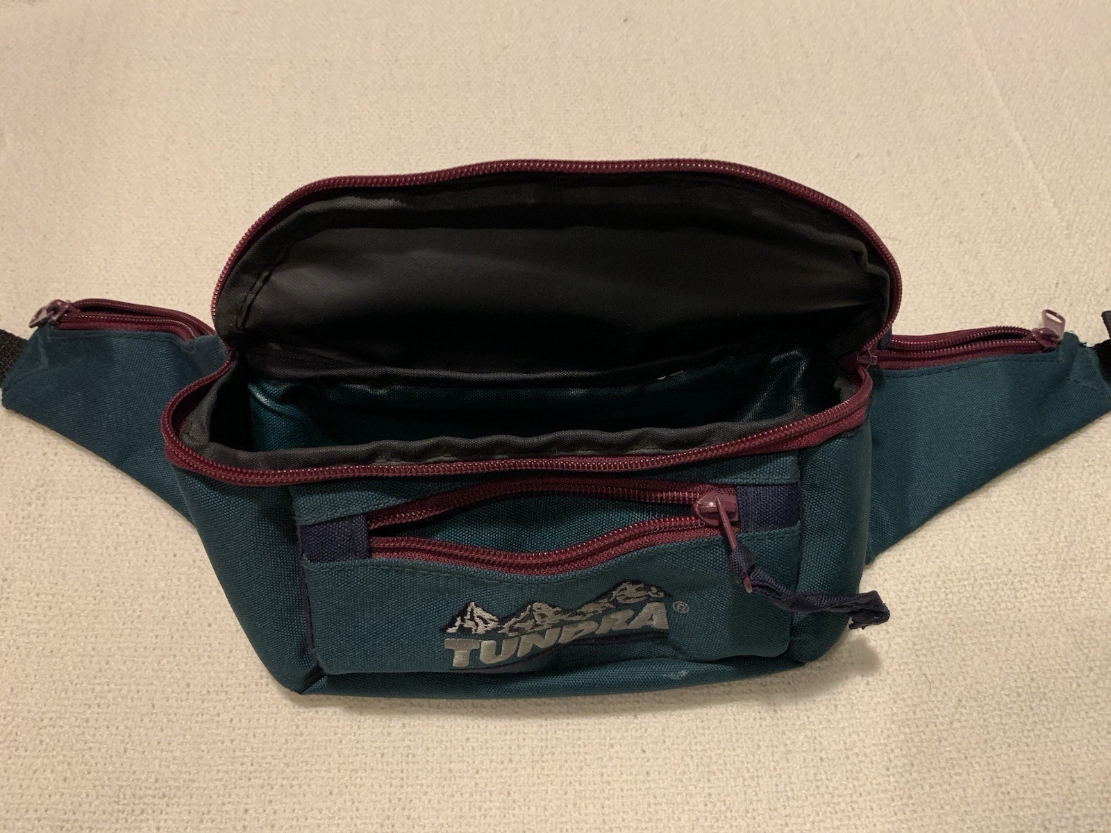 Tundra Unisex Adult Green Purple Outdoor Adventure Fanny Pack Vintage