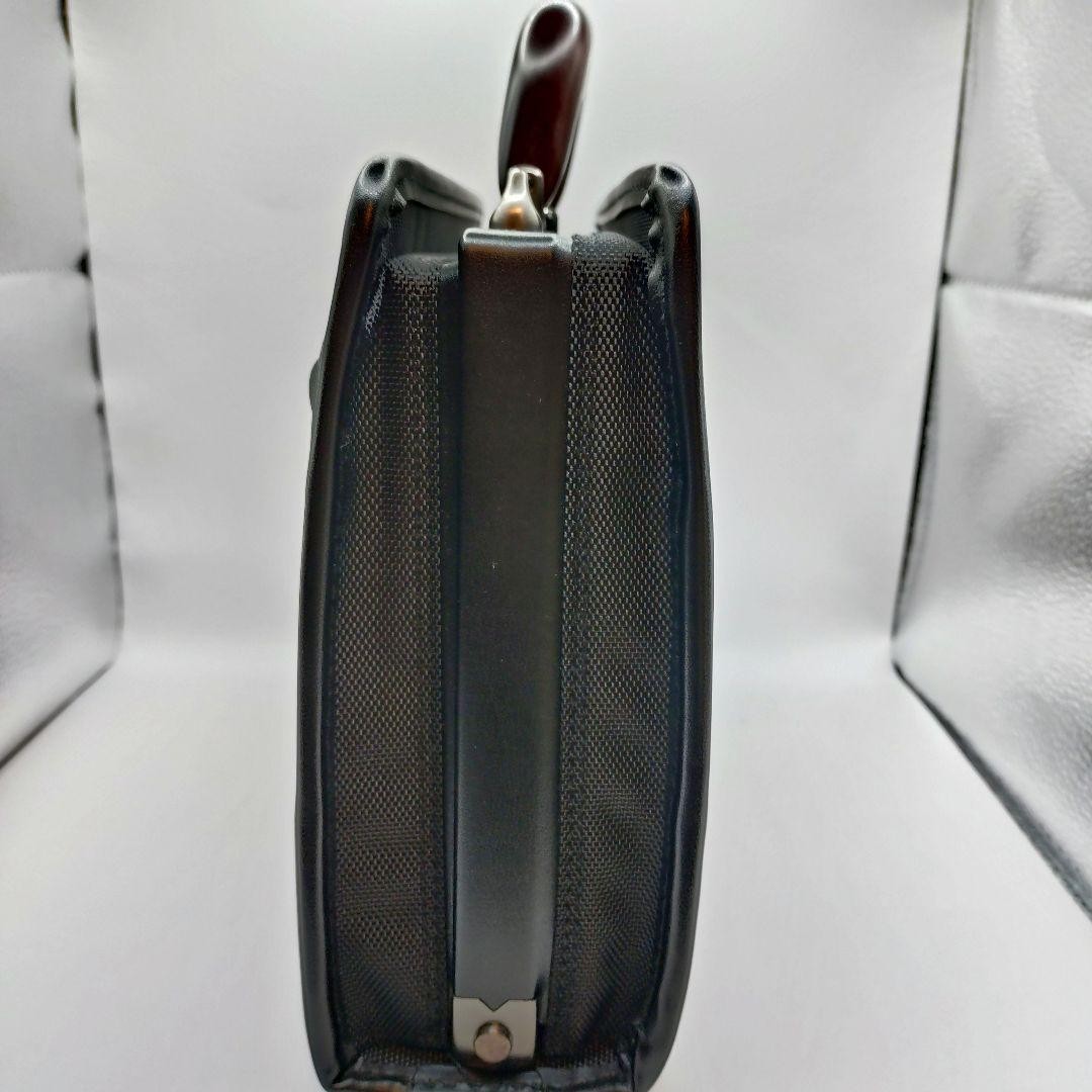 IS PLUS Business Bag Black Wooden Handle B5 30cm Used
