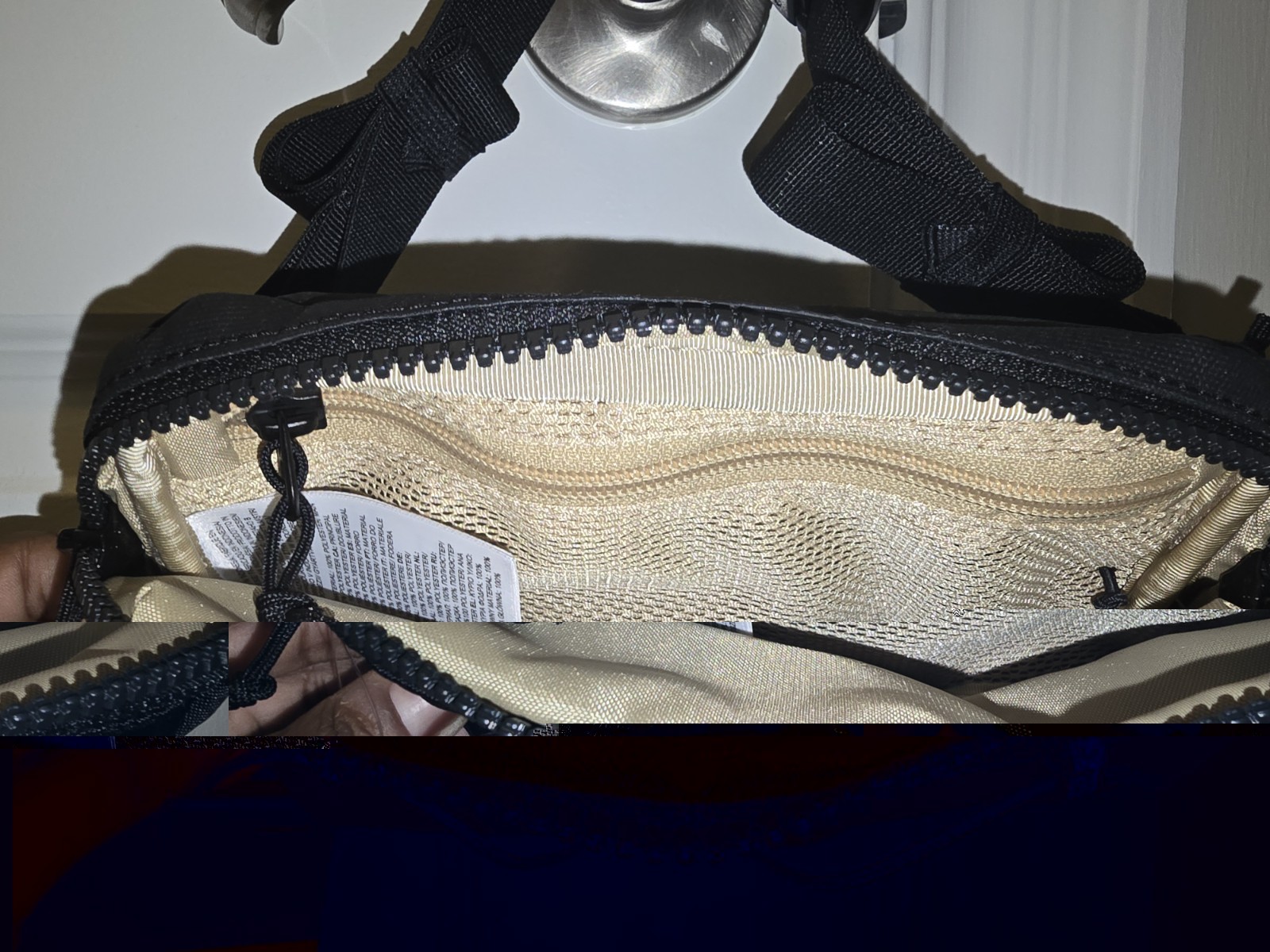 THE NORTH FACE- ALL BLACK-ZIPPERED BELT BAG