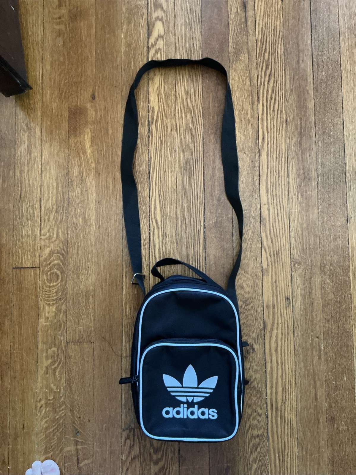 adidas Black Crossbody Shoulder Bag Adjustable Strap Outer Pocket Logo