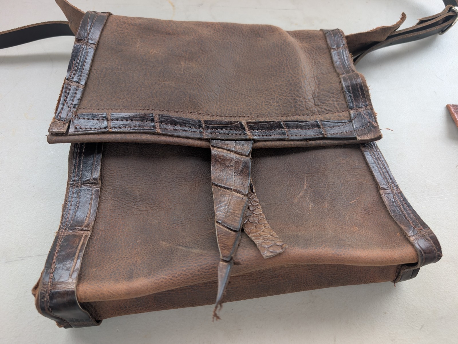 Kodiak Leather Cowhide Alligator distressed brown crossbody bag adjustable