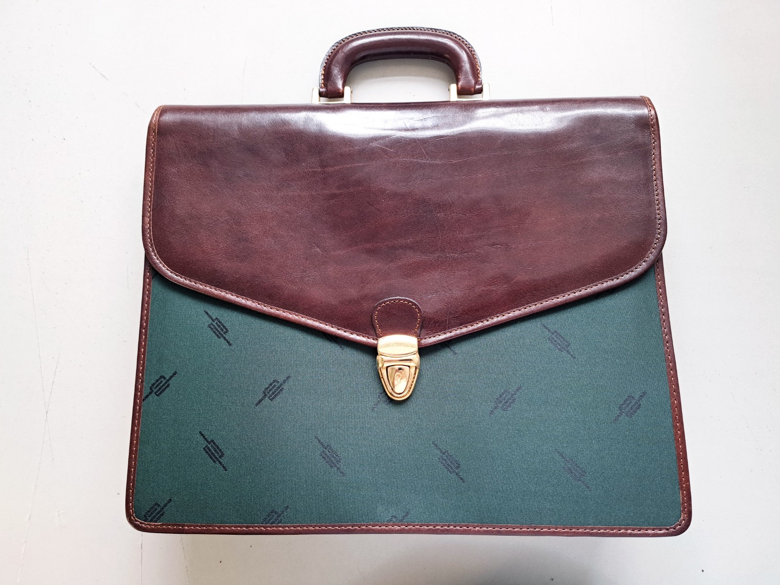 ALESSANDRO VENANZI Attache Briefcase, 15.5″ x 12.5″ Italy Genuine Leather