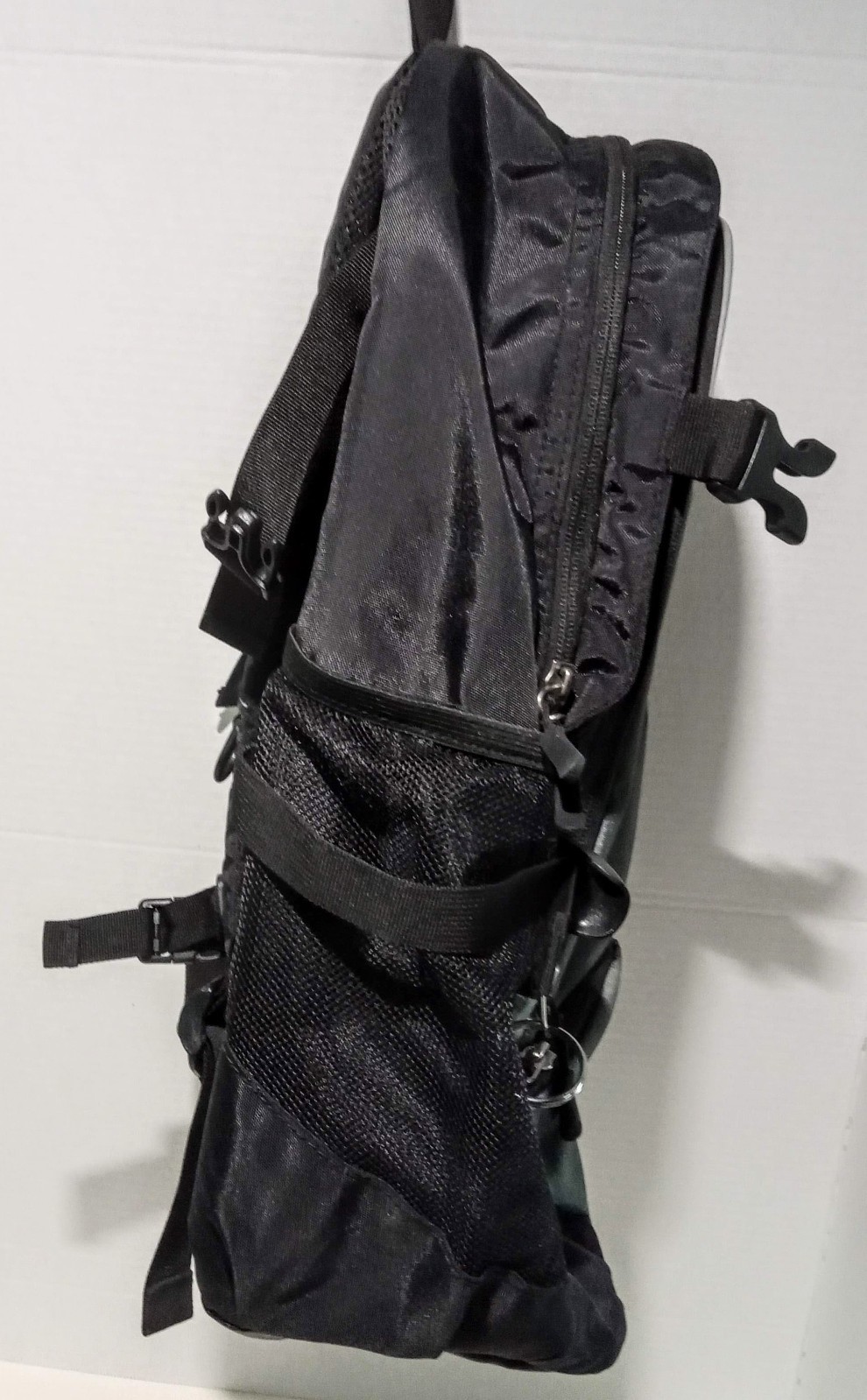 Gym Bag-Back Pack-Unity Athletics-Padded Shoulder Straps-18in-pre-owned