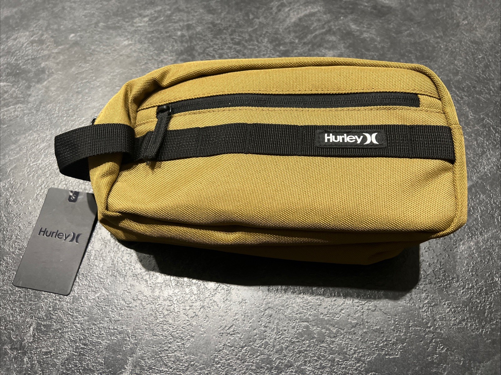 Hurley Designer Mens Travel Case Toiletry Pack Gym Weekend Bag Golden Doodle
