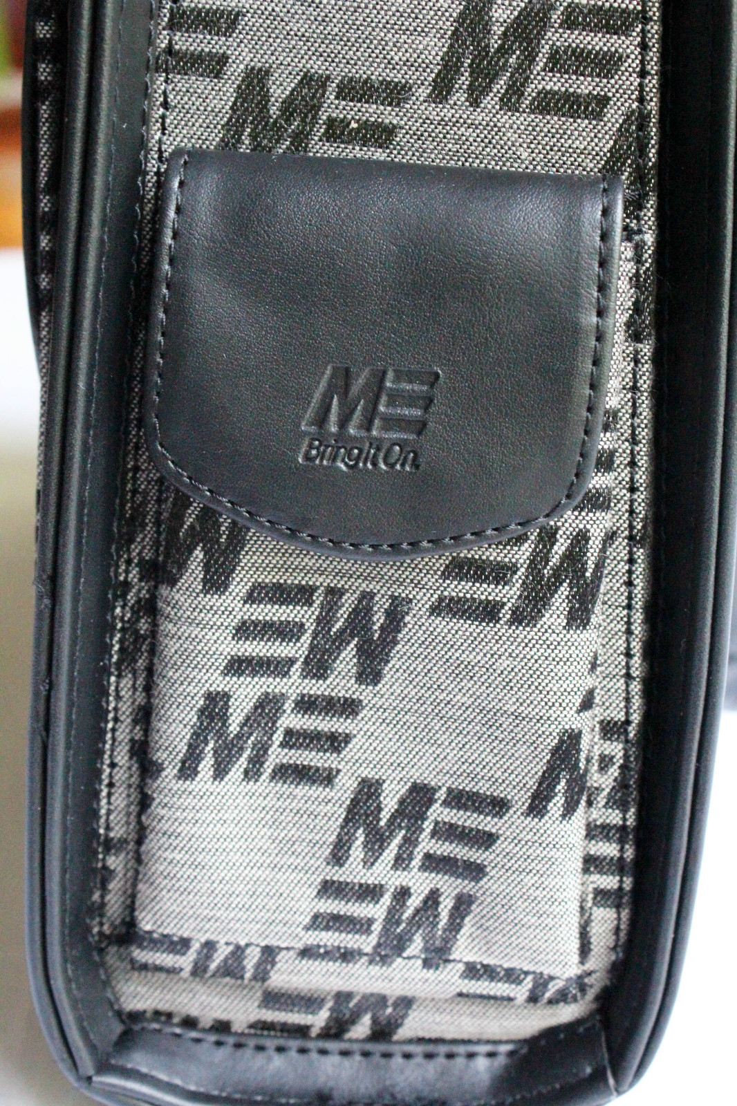 MOBILE EDGE GENEVA BLACK JACQUARD COMPUTER BAG Fits to 15.4 Inch LAPTOP NWT $109