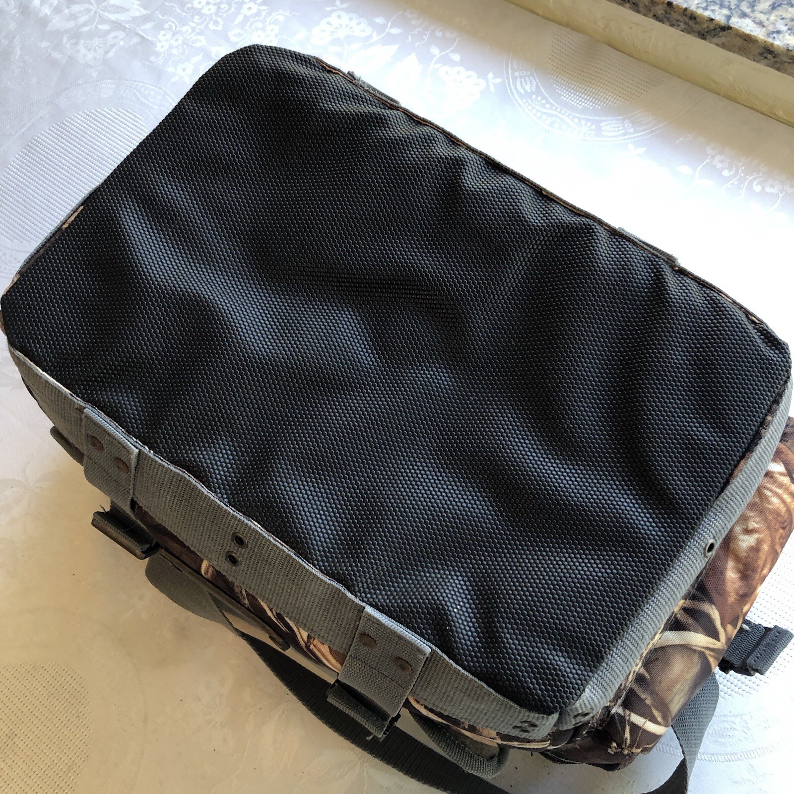 Banded Hammer Floating Blind Olive Green/Tan Camo Duffle Bag Straps NWT Hunting